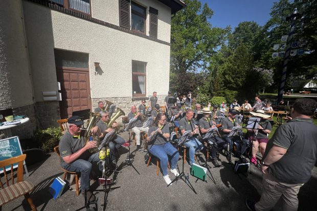 20240501_095739385_iOS