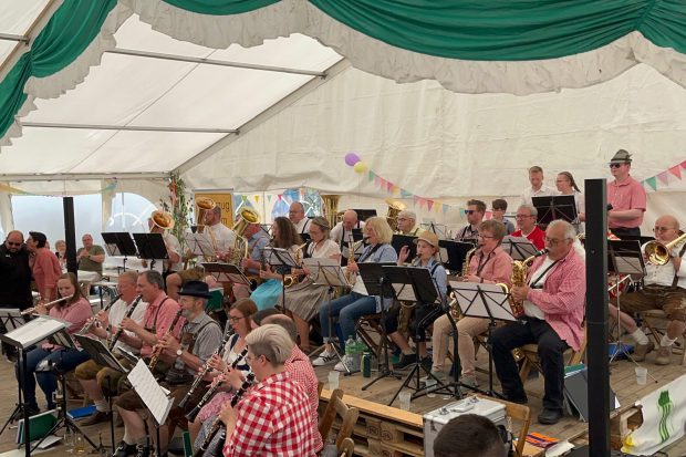 8CEA2190-0414-4F29-833F-63FEFAD7FCA6